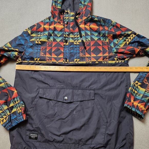 Empyre Surplus Co - Hooded jacket with pocket - Medium Aztec Print Windbreaker - Picture 12 of 13